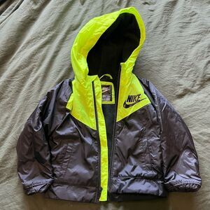 Kids Nike Jacket Green Black size 2T Casual WindBreaker Bright Utility Hoodie